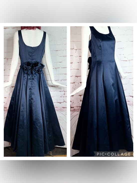 JESSICA McCLINTOCK Dresses & Skirts - JESSICA McCLINTOCK Navy Satin Floor Length Prom Dress Size 10 Satin Rose Formal